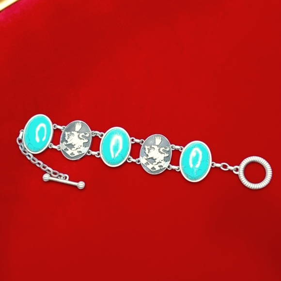 Twilight New Moon Alice Turquoise Cabochon Bracelet - Picture 4 of 9